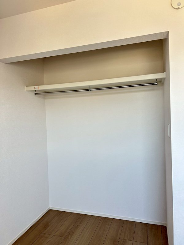 グローリー鷲崎　C棟 収納