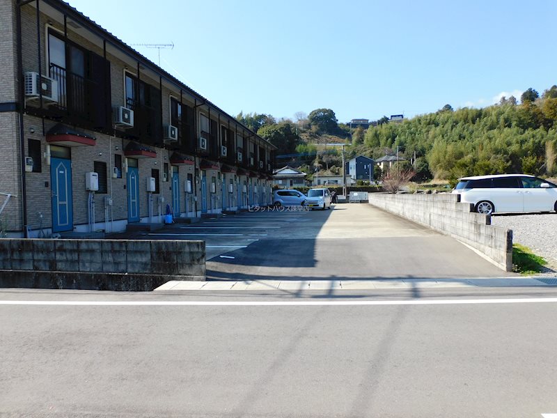さざんかハイツⅦ 駐車場