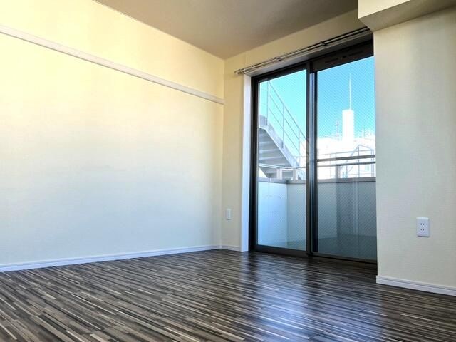 プラザ四天王 リビング