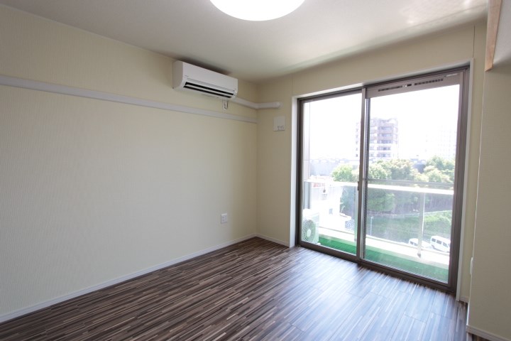 プラザ四天王 リビング