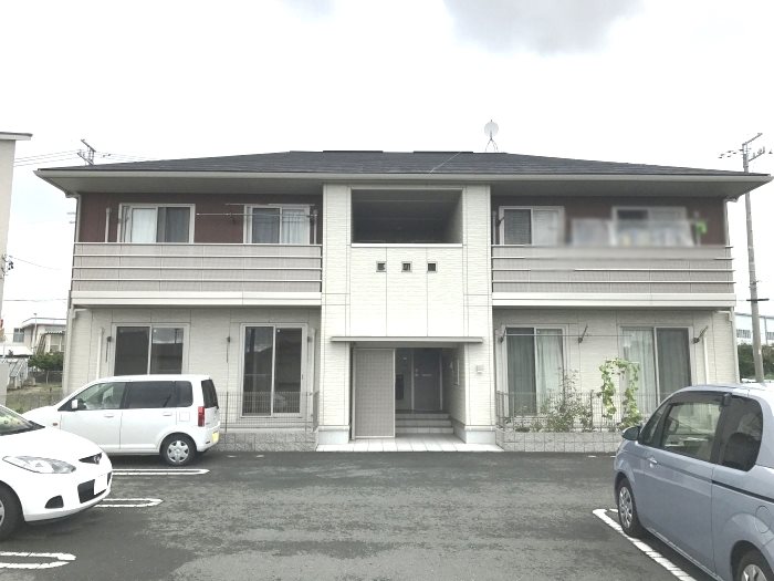 レセンテベルタ 102号室 外観