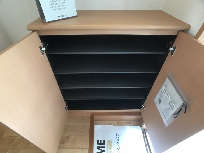 ピュアライフ 玄関