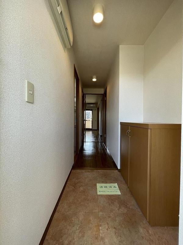 フォーリーフ 玄関