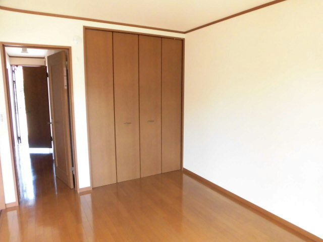 アルファー ベッドルーム