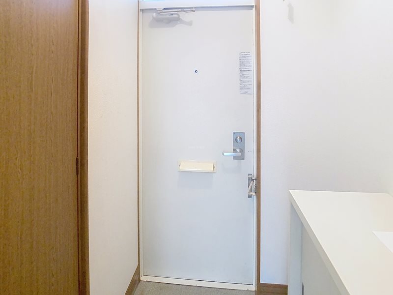 マイシティ若林 玄関