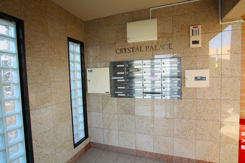 CRYSTAL PALACE エントランス