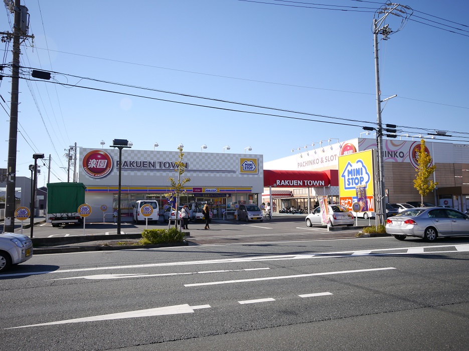 CRYSTAL PALACE コンビニ