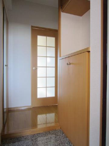 LaurelCourt田町 玄関