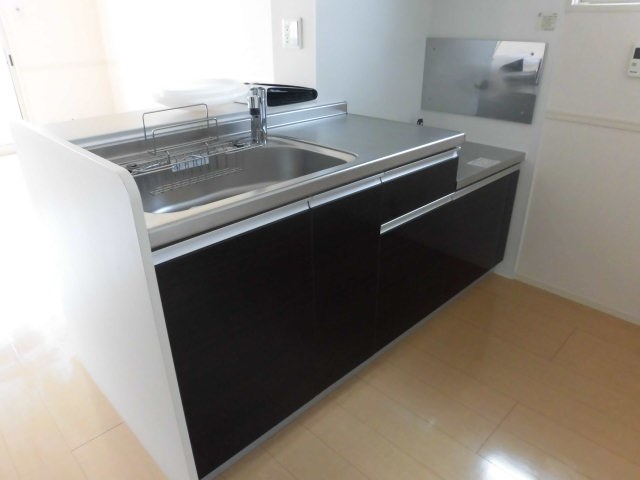 メゾンプレーヌ天竜川C キッチン