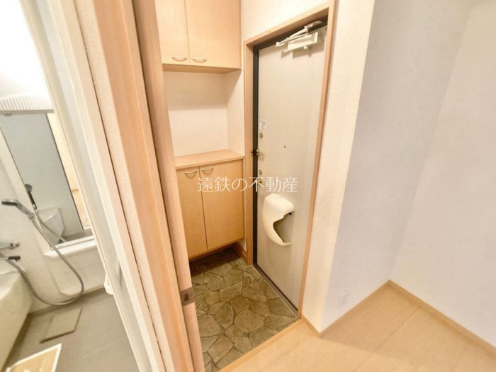 アシェット・ソル 玄関