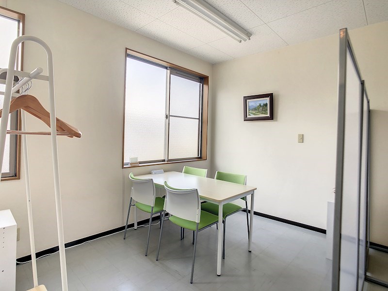 ｂ-space２（ﾋﾞｰｽﾍﾟｰｽ２）事務所 リビング