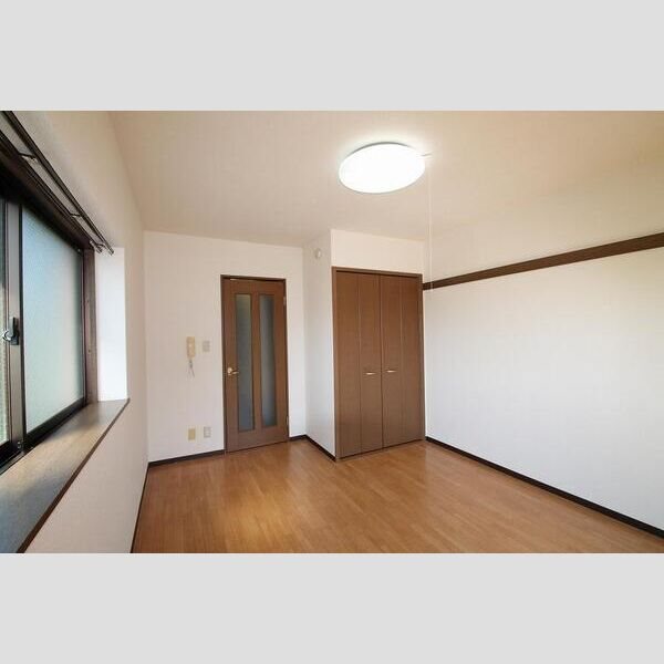 ドミールⅥ ベッドルーム