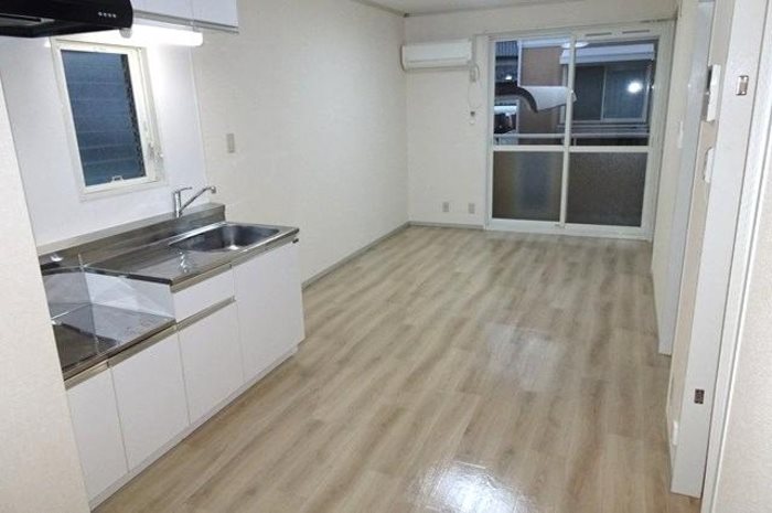 カトルセゾン　A棟 リビング