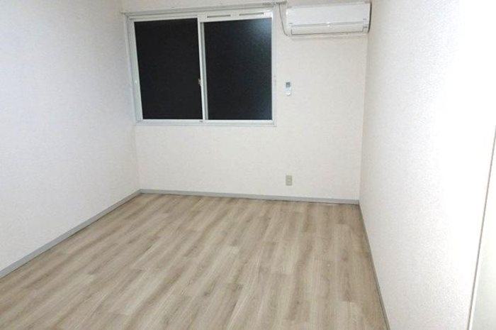 カトルセゾン　A棟 ベッドルーム