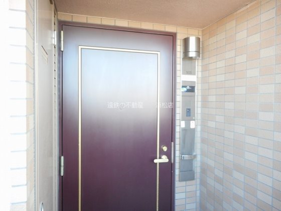 ハーモニア新町 玄関