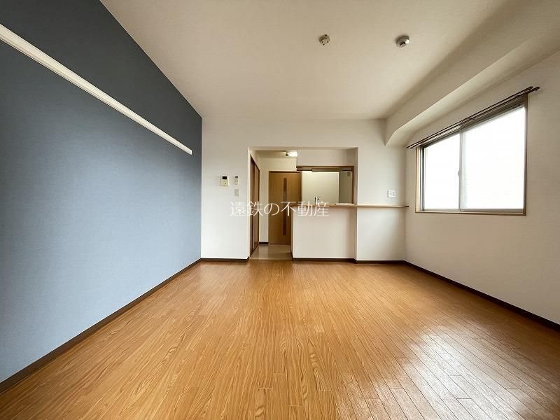 H.earth リビング