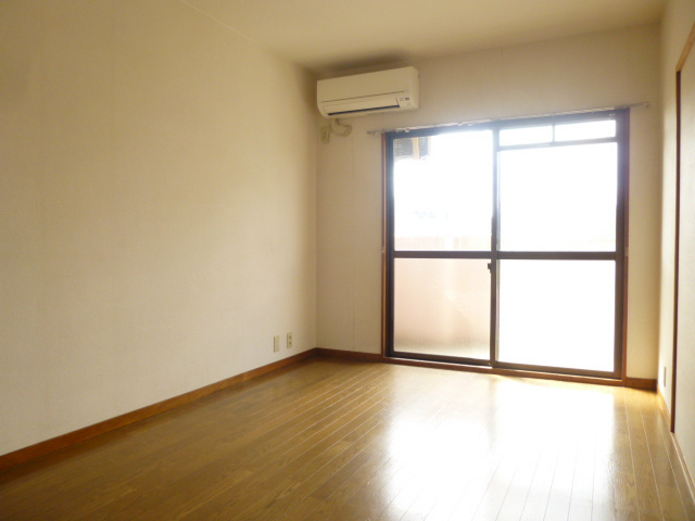 シャトー富ヶ丘 リビング