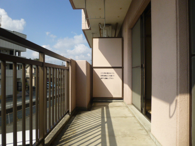 シャトー富ヶ丘 ベランダ