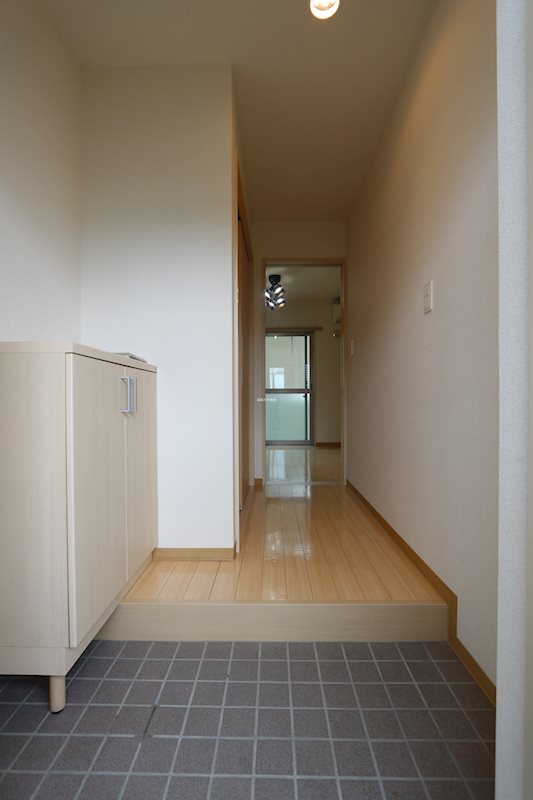 ハイツリベラ 玄関