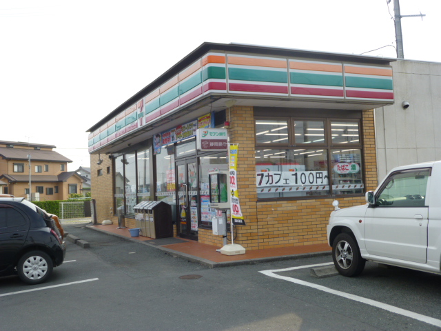 クレストアーク コンビニ