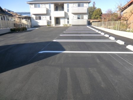 セジュール・S 駐車場