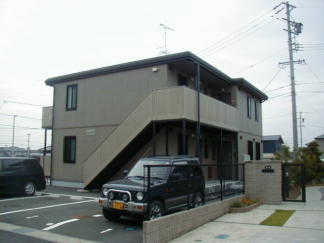 アシュテムハイツ 駐車場