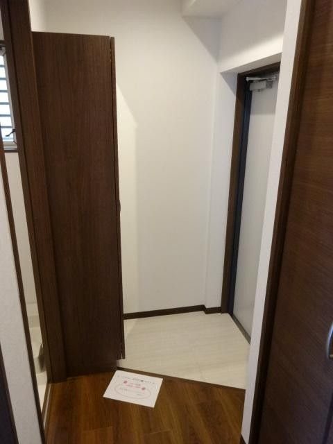 カッシーニ 玄関