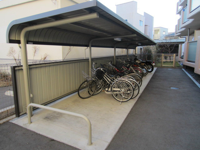 アドバンシティマルモ 駐車場