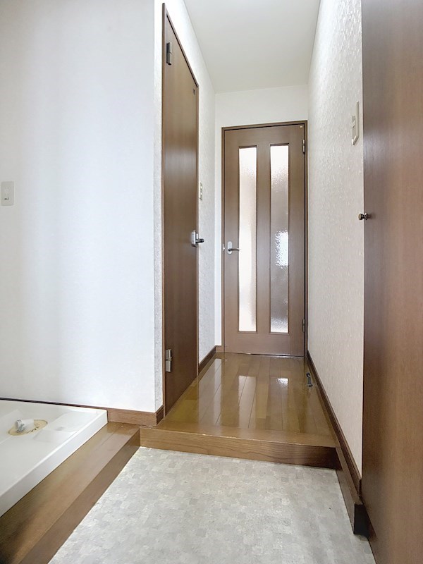 エレンシア・Ｎ 玄関