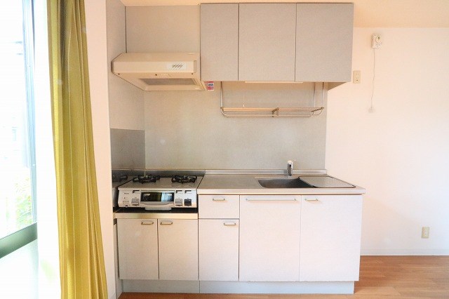 メゾン・ド・ピサロ キッチン