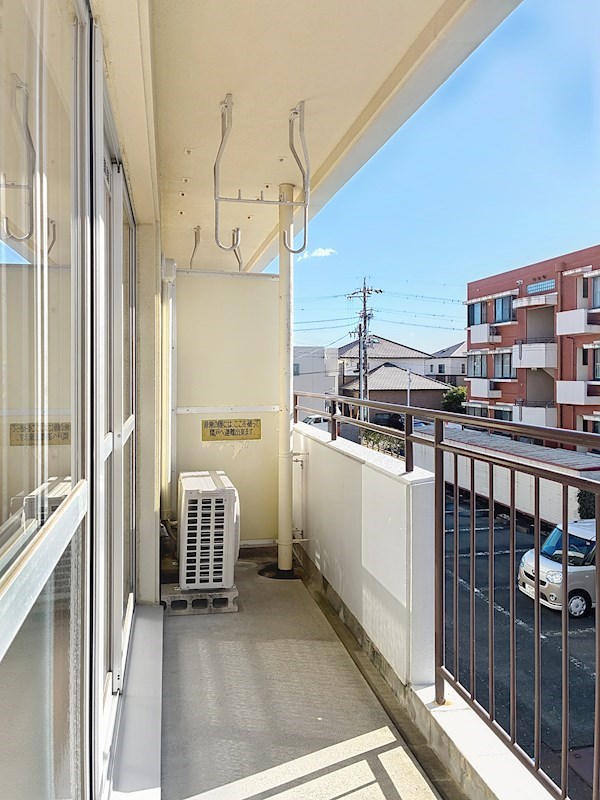 遠鉄ハイツ西ヶ崎Ｇ棟 ベランダ