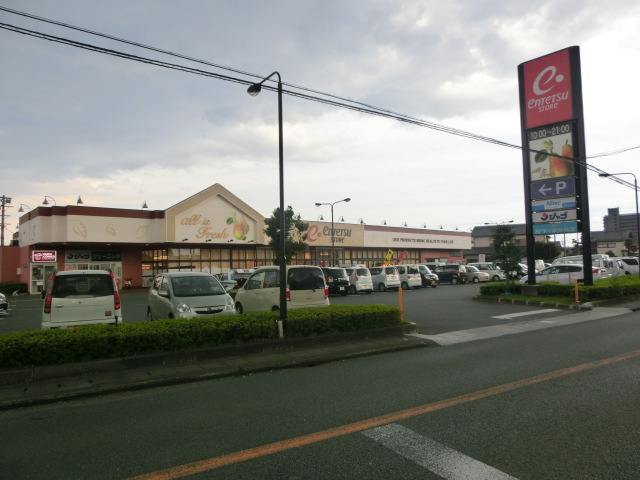 遠鉄ハイツ西ヶ崎Ｇ棟 スーパー