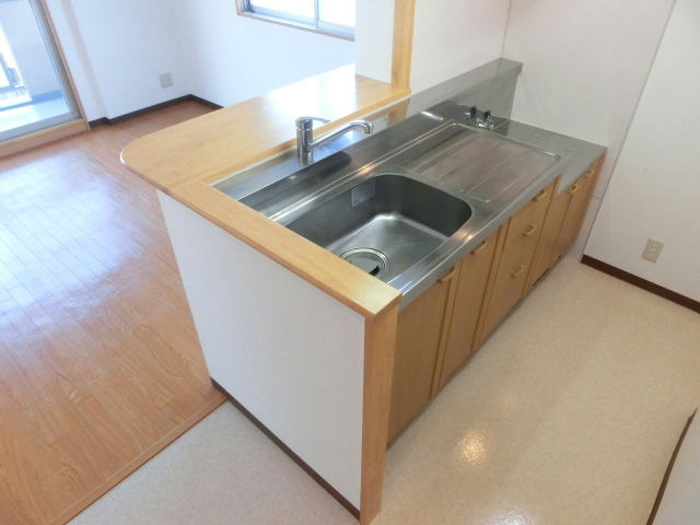 H.earth キッチン