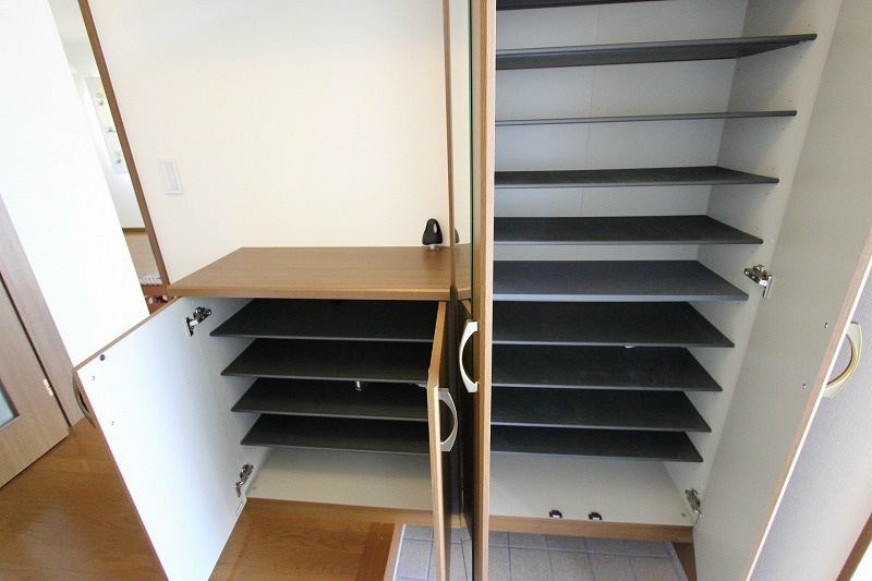 有玉南町687-8貸家 玄関
