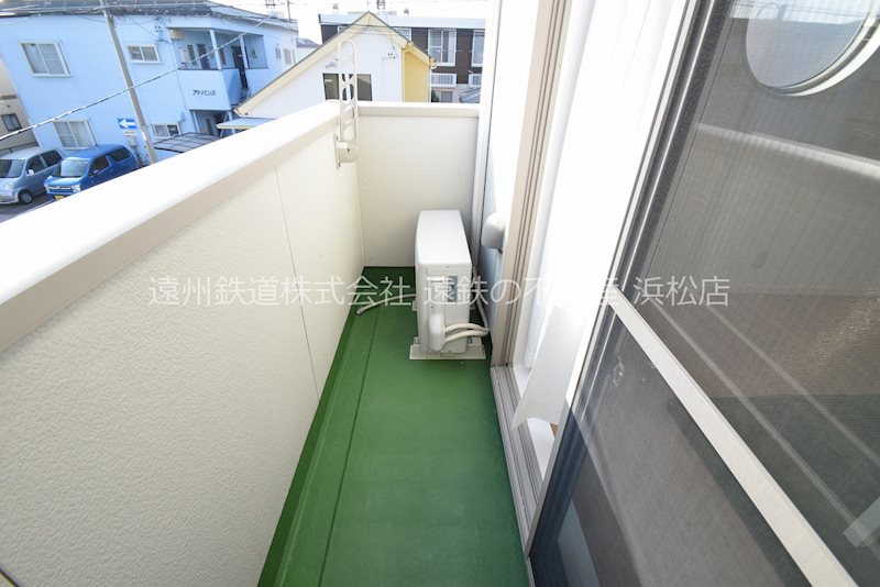クレフラスト中島 ベランダ
