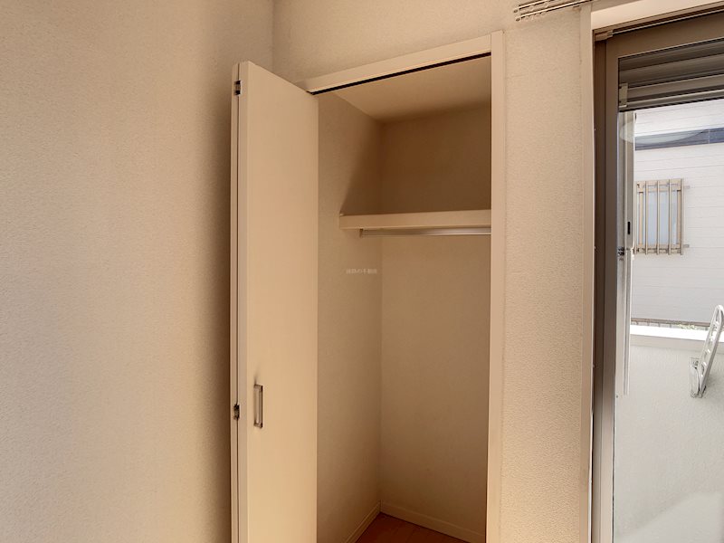 クレフラスト中島 収納