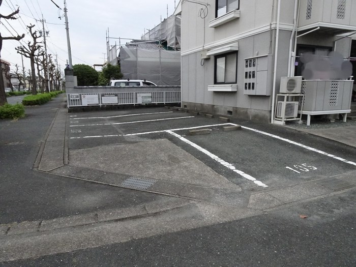 セジュールビオレット 駐車場