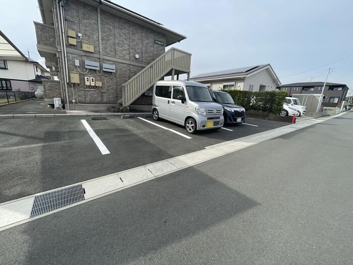 Ａｚａｌｅａ．０５ 駐車場