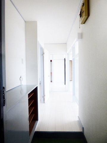 エクスト神田町 玄関