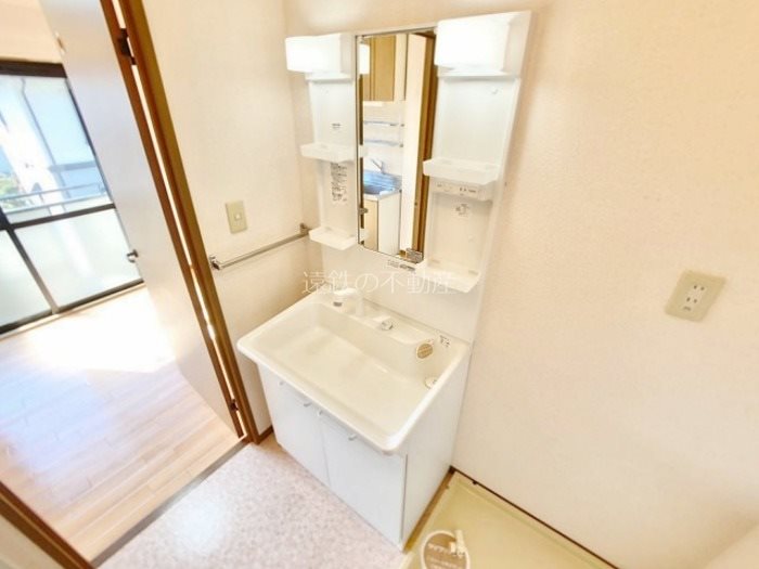 エストハウス 洗面所