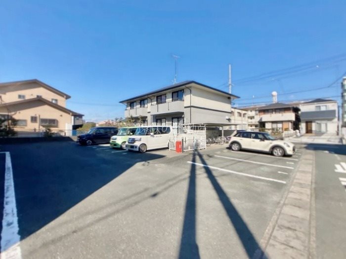 エストハウス 駐車場