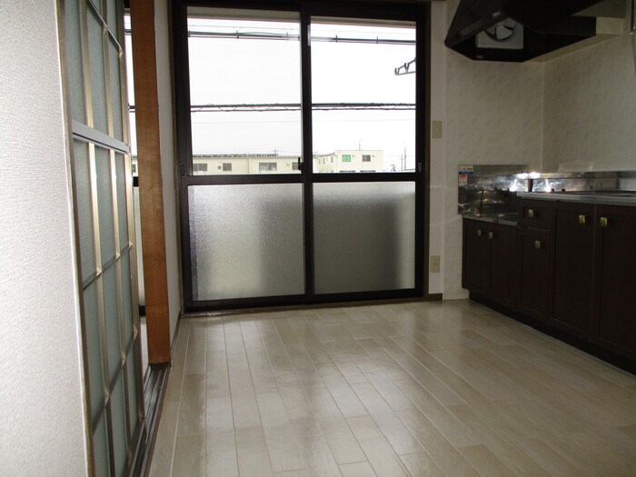 コーポシャルマン リビング