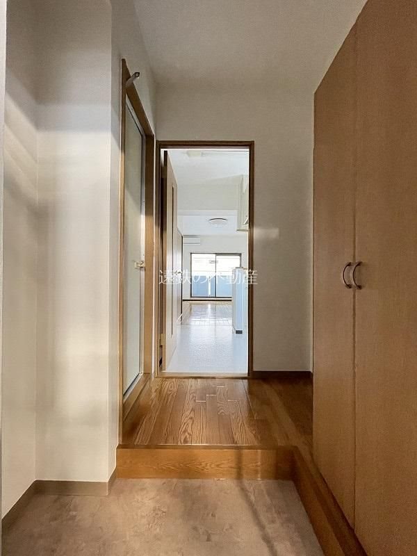 エクシード新町 玄関