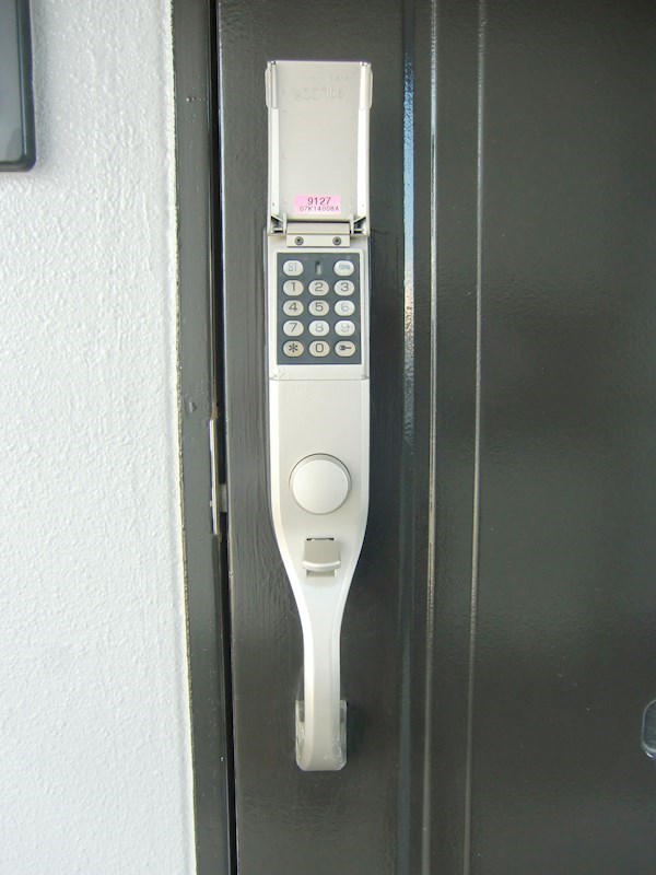 松下パークハイム 玄関