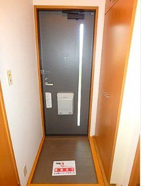 アヴァンセI 玄関