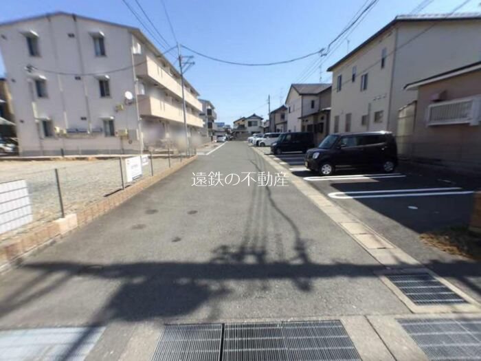 ヴィラ・ラフィーネ 駐車場