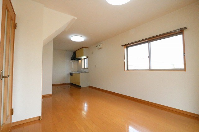 ドエル・コートＡ リビング