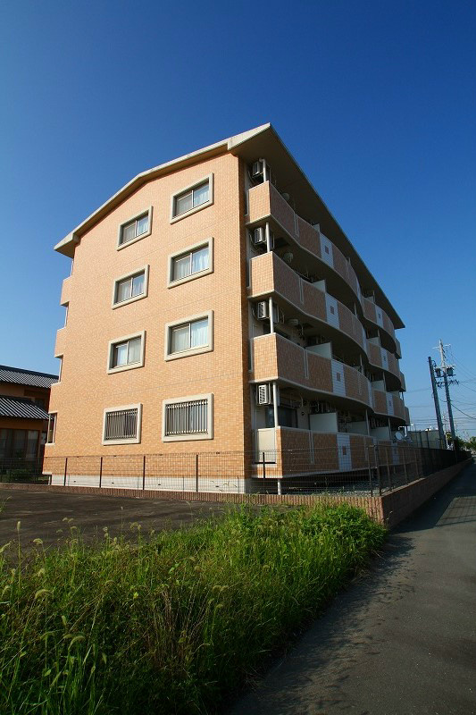 CRYSTAL PALACE 外観