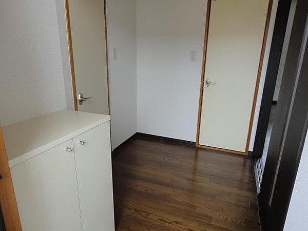 サンジュエール 玄関