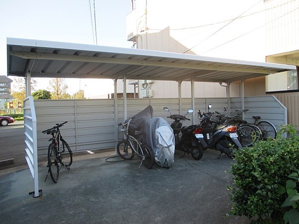 フォルトーナ 駐車場